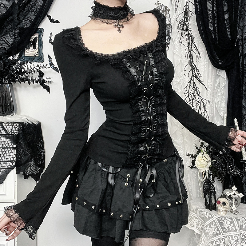 Body Jewelry Goth - Gotycka czarna bluzka z koronkowym wykończeniem,