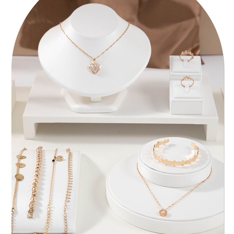 Biały skórzany naszyjnik Łańcu – Body Jewelry Display Ideas recenzja i cena